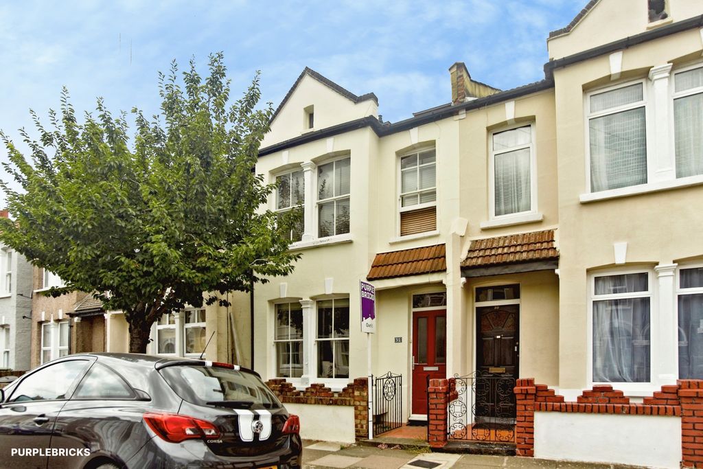 Property photo 1 of 17