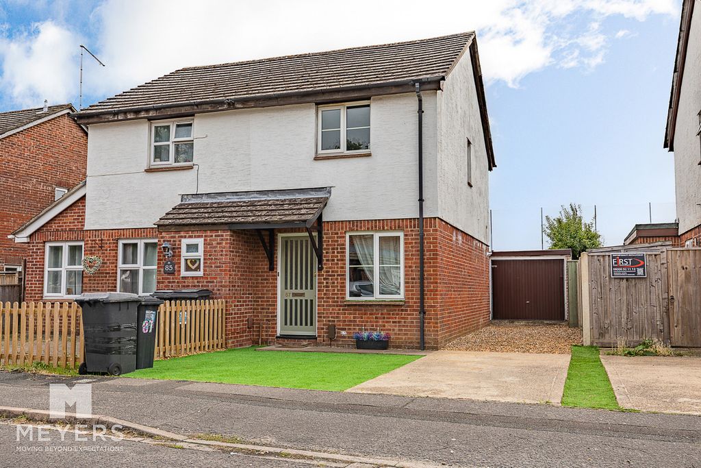 Property photo 1 of 12