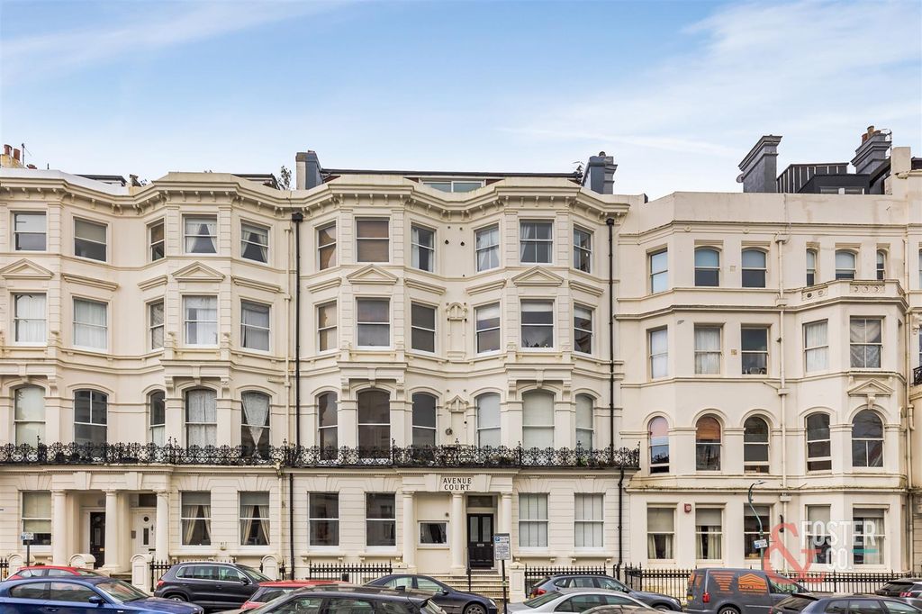 Property photo 1 of 13 Avenue Court, Flat 2-12.Jpg
