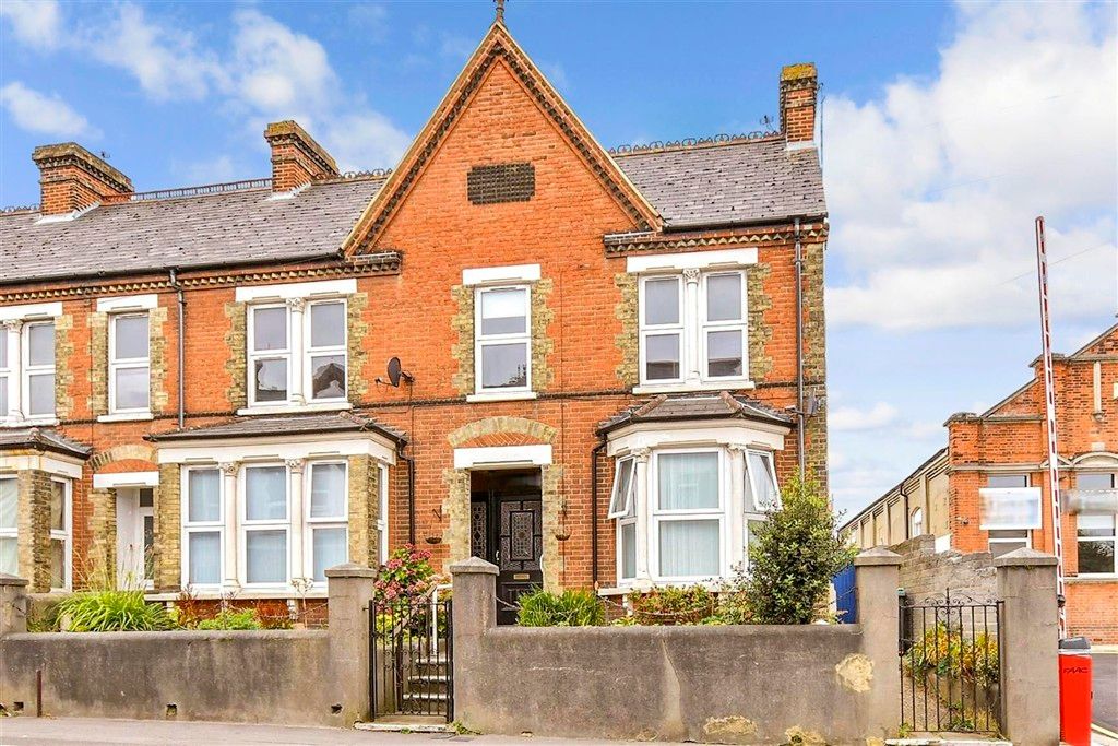 Property photo 2 of 8 Front (Web)