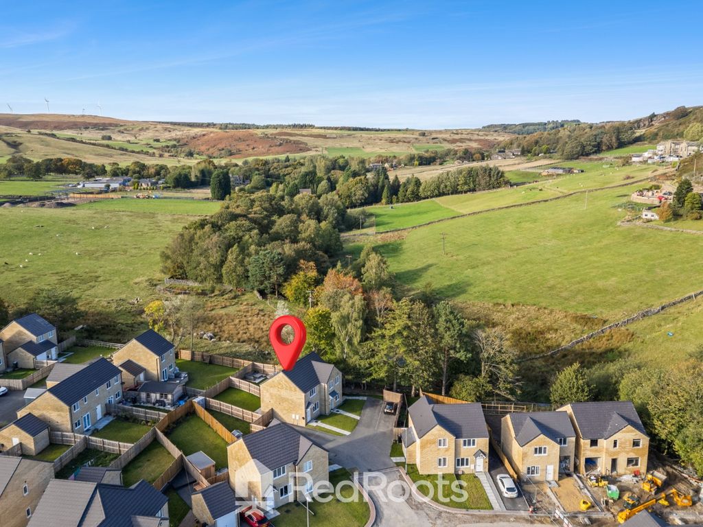 Property photo 2 of 23 4591282