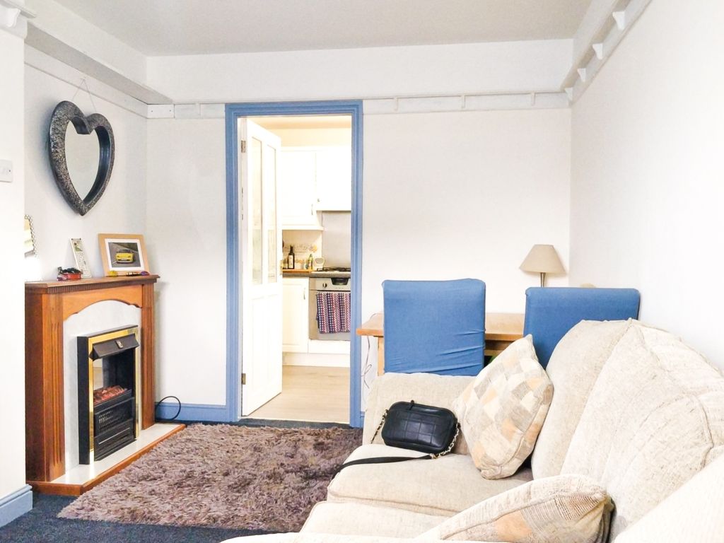 Property photo 3 of 12 Dundas Ewemove Saltburn 8