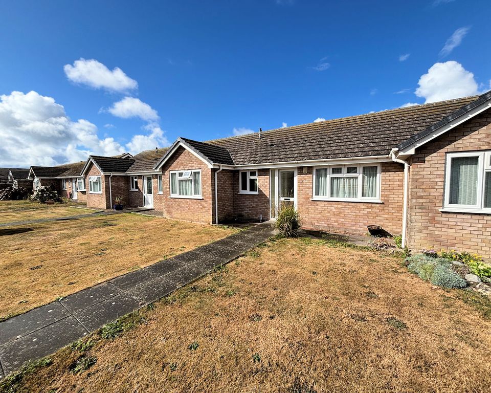 Property photo 2 of 34