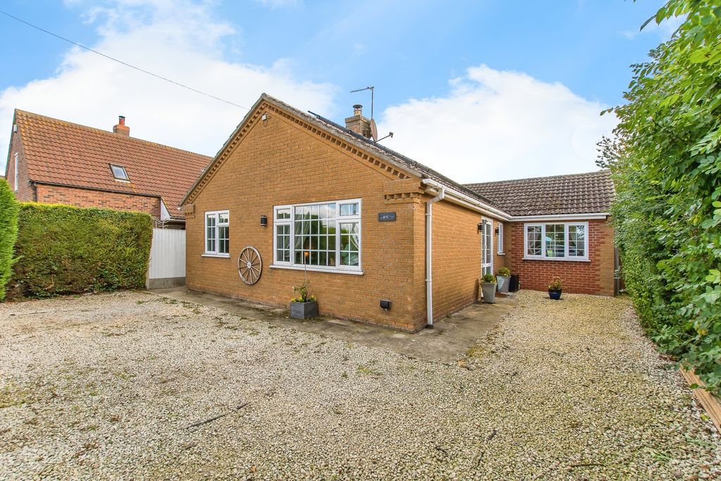 Property photo 3 of 18 Photo