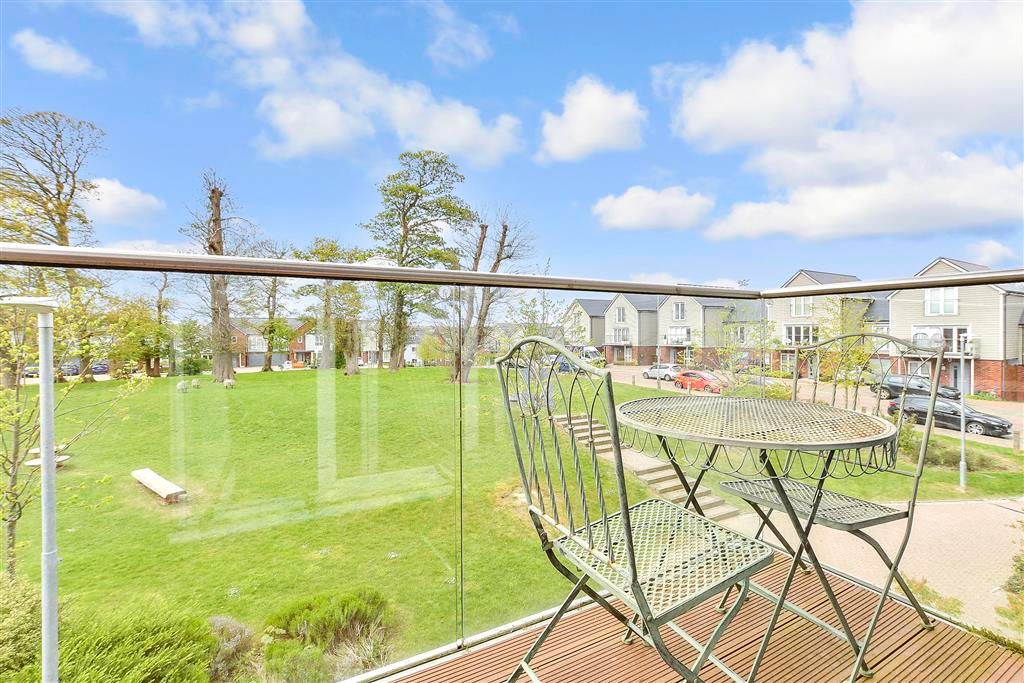Property photo 1 of 13 Balcony