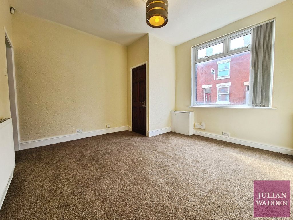 Property photo 3 of 15 Picture No. 04