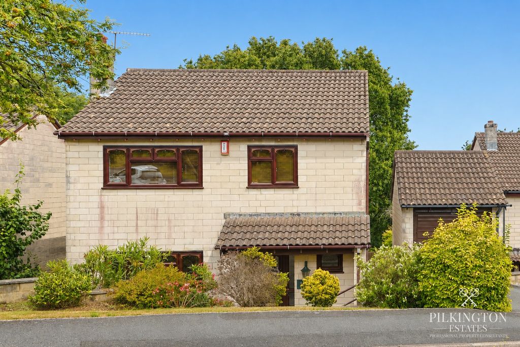 Property photo 2 of 17 5275621