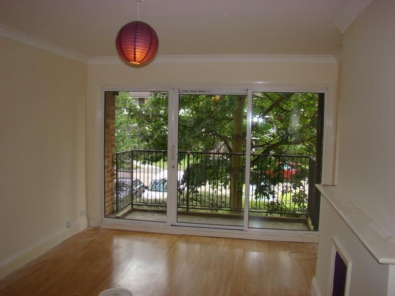 Property photo 2 of 5 Lounge