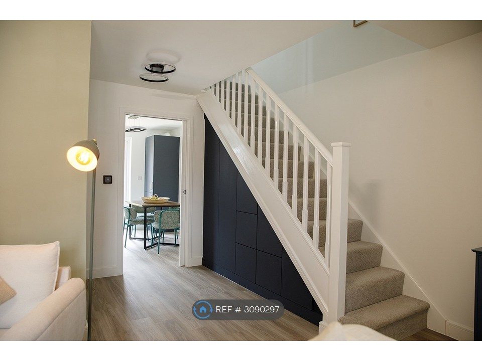 Property photo 3 of 25 Hallway And Understairs Storage