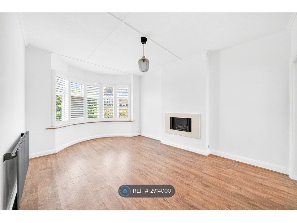 Property photo 2 of 17 Living Room, Bay Window