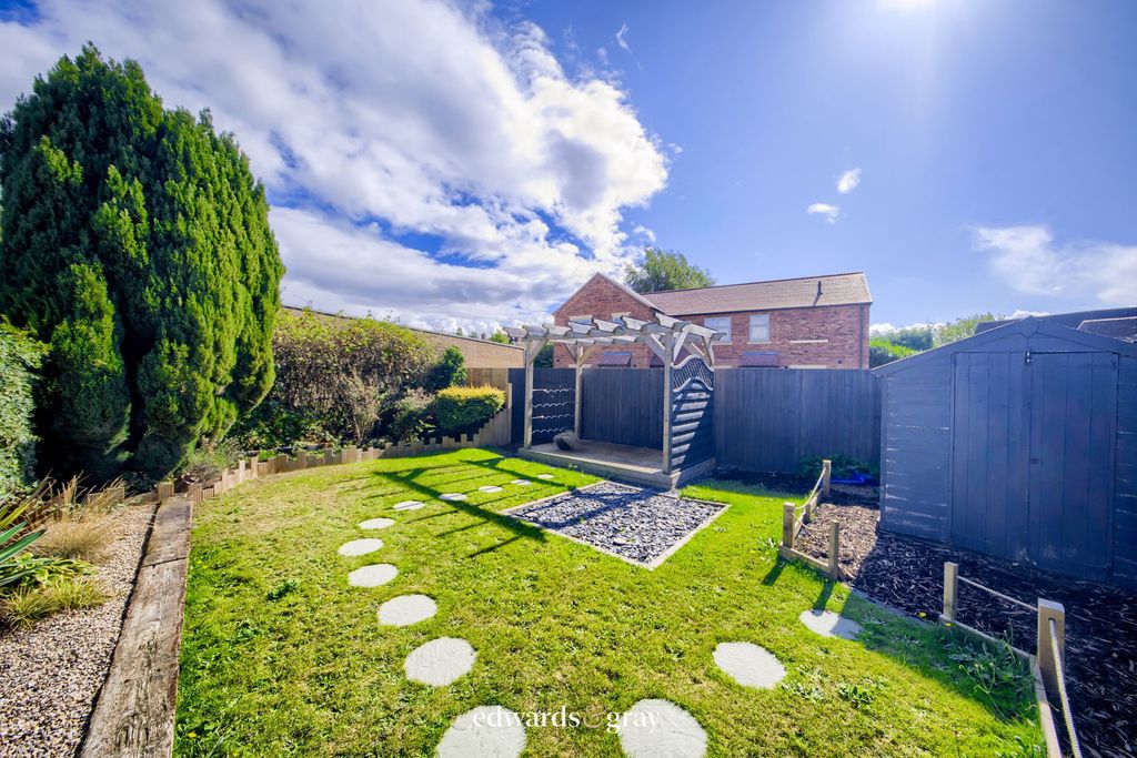 Property photo 3 of 16