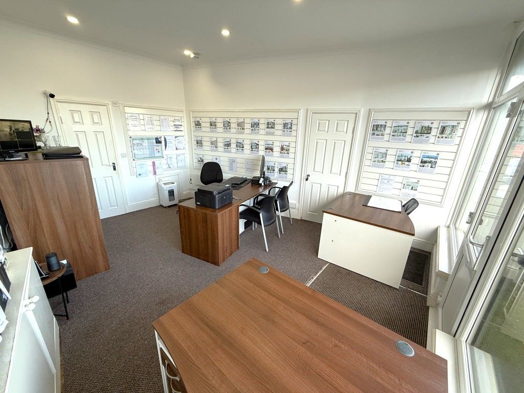 Property photo 2 of 9 Photo 2