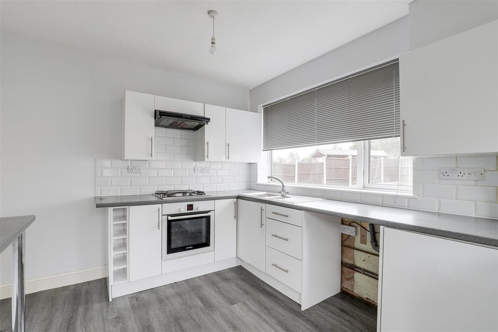 Property photo 3 of 18 3776.Jpg