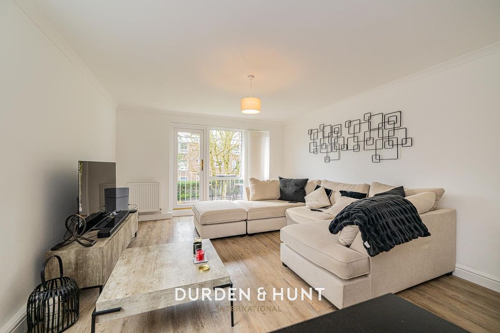 Property photo 3 of 15 Greenhill-16.Jpg