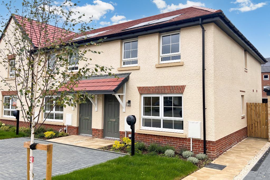 Property photo 3 of 8 Terrace Style - Angle