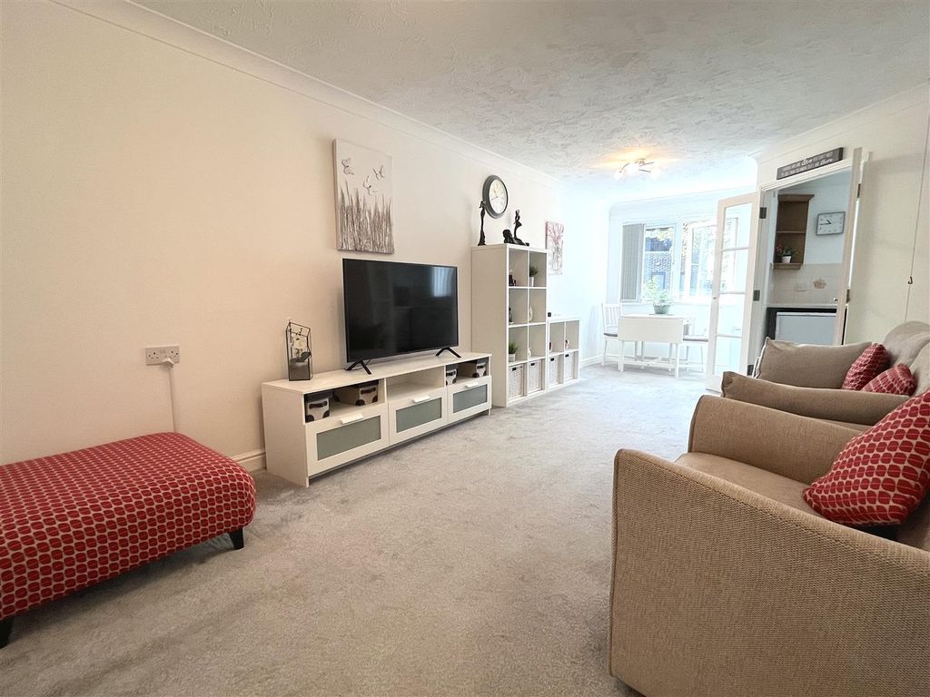 Property photo 2 of 17 Tempimagebokch2.Jpg