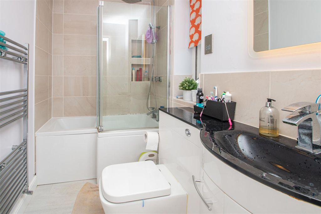 Property photo 3 of 15 3Tiern_10.Jpg