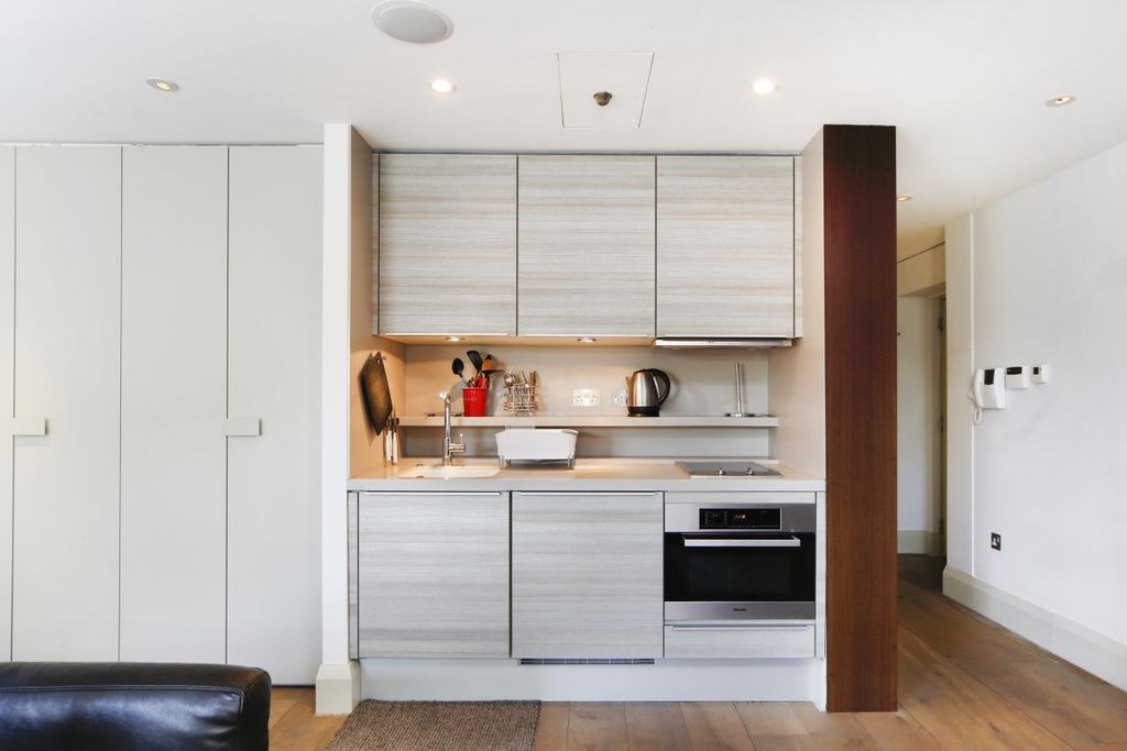 Property photo 2 of 5 Ph12_937493_2_Edited