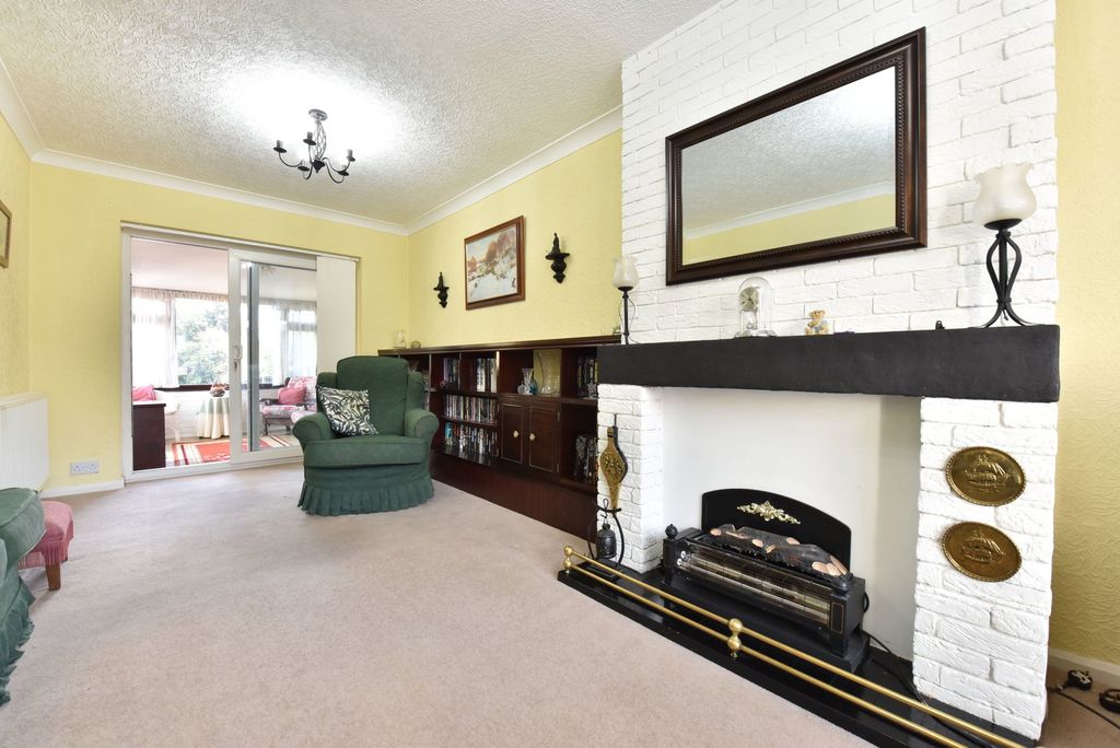 Property photo 3 of 15