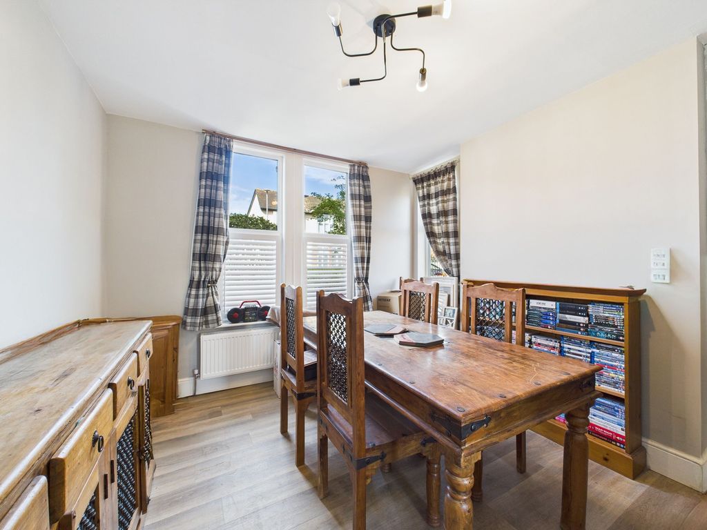 Property photo 3 of 16 Dining Room
