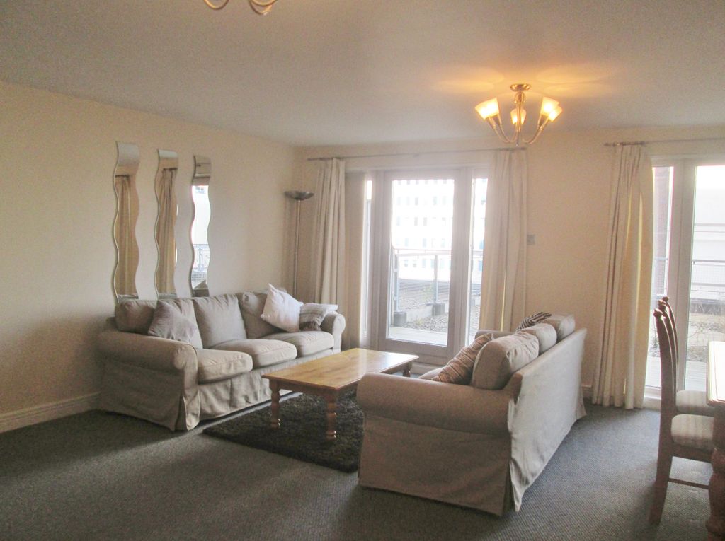 Property photo 3 of 39