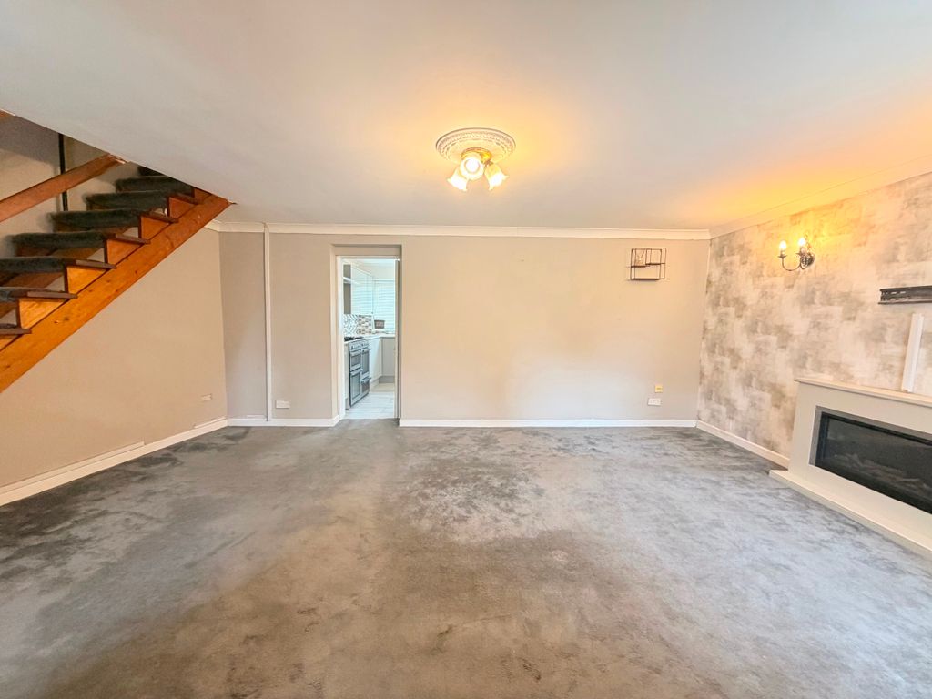 Property photo 3 of 49