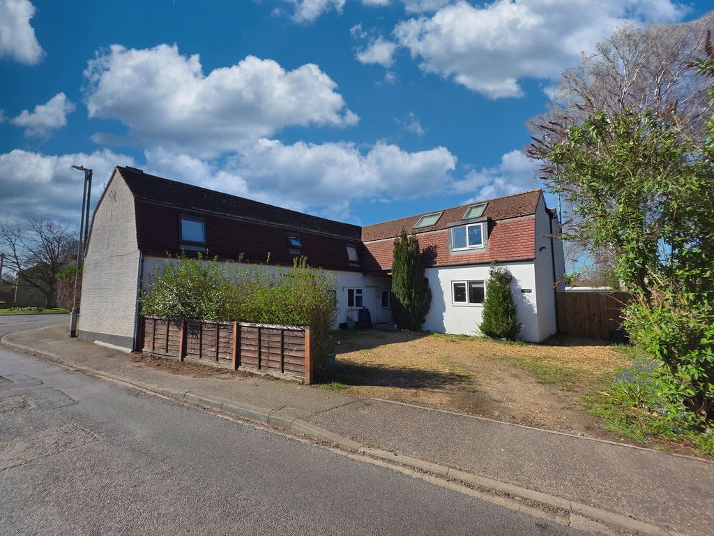 Property photo 2 of 30