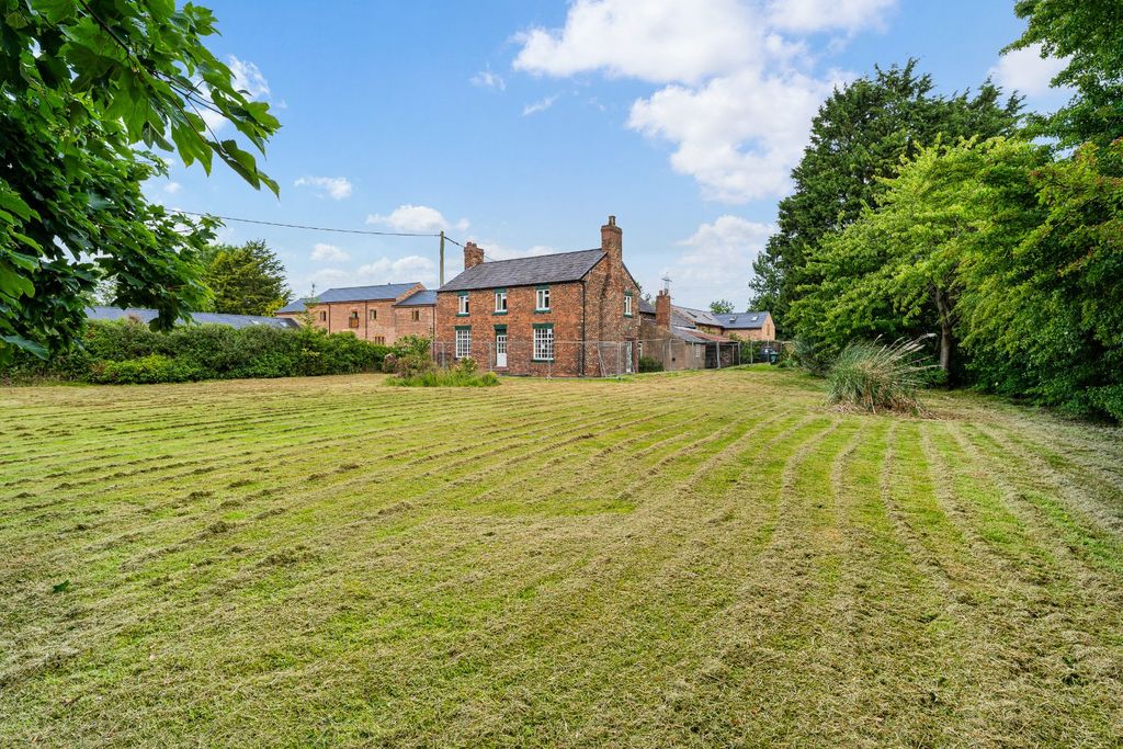 Property photo 1 of 15 Main Elevation