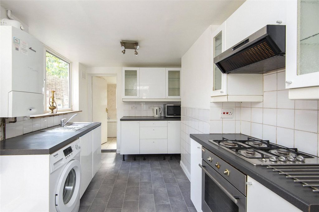 Property photo 2 of 16 Kitchen
