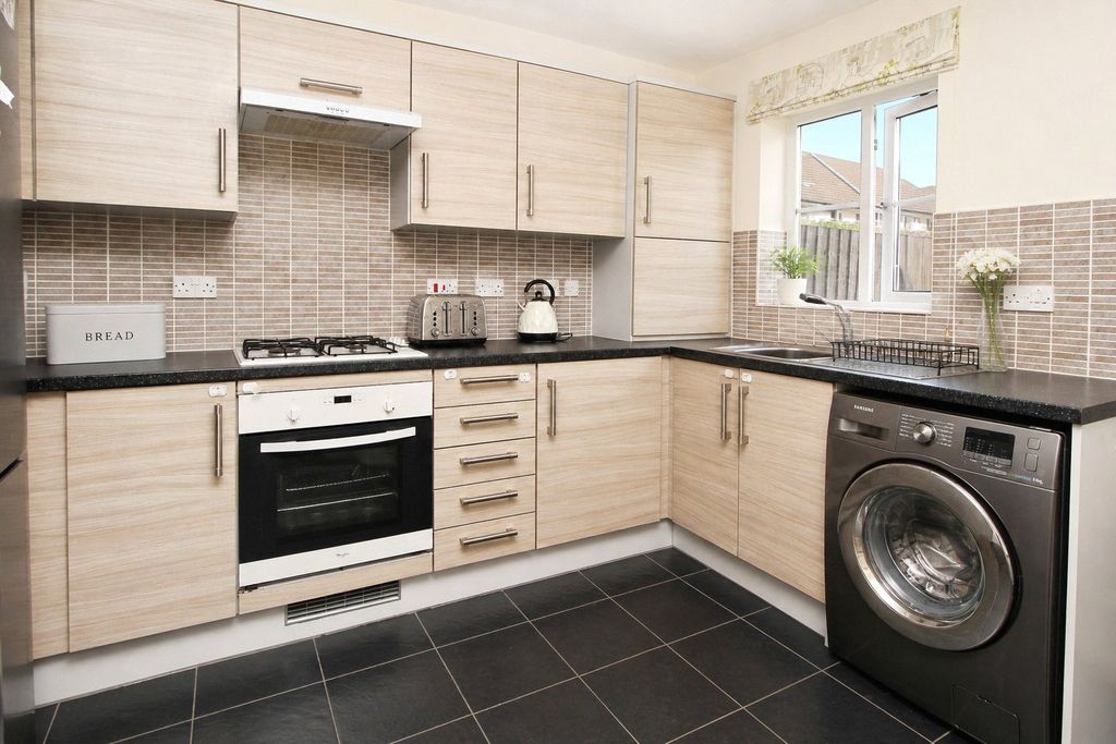 Property photo 3 of 10 Picture No. 08