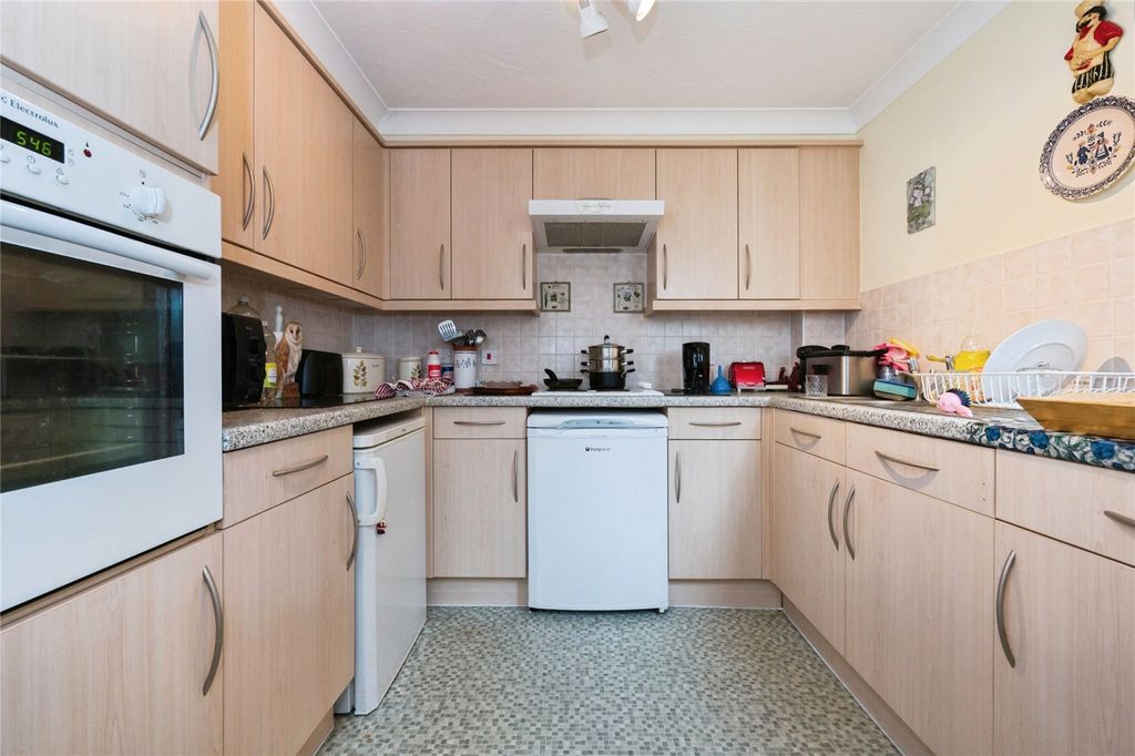 Property photo 1 of 14 Kitchen