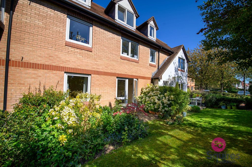 Property photo 1 of 21