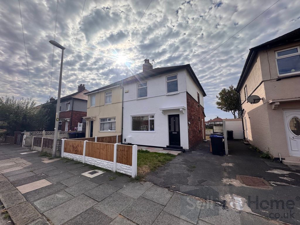 Property photo 1 of 10 External