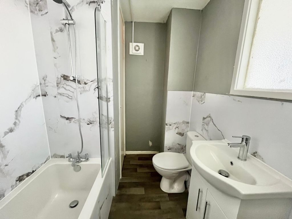 Property photo 2 of 10 555-Hr-2.Jpg