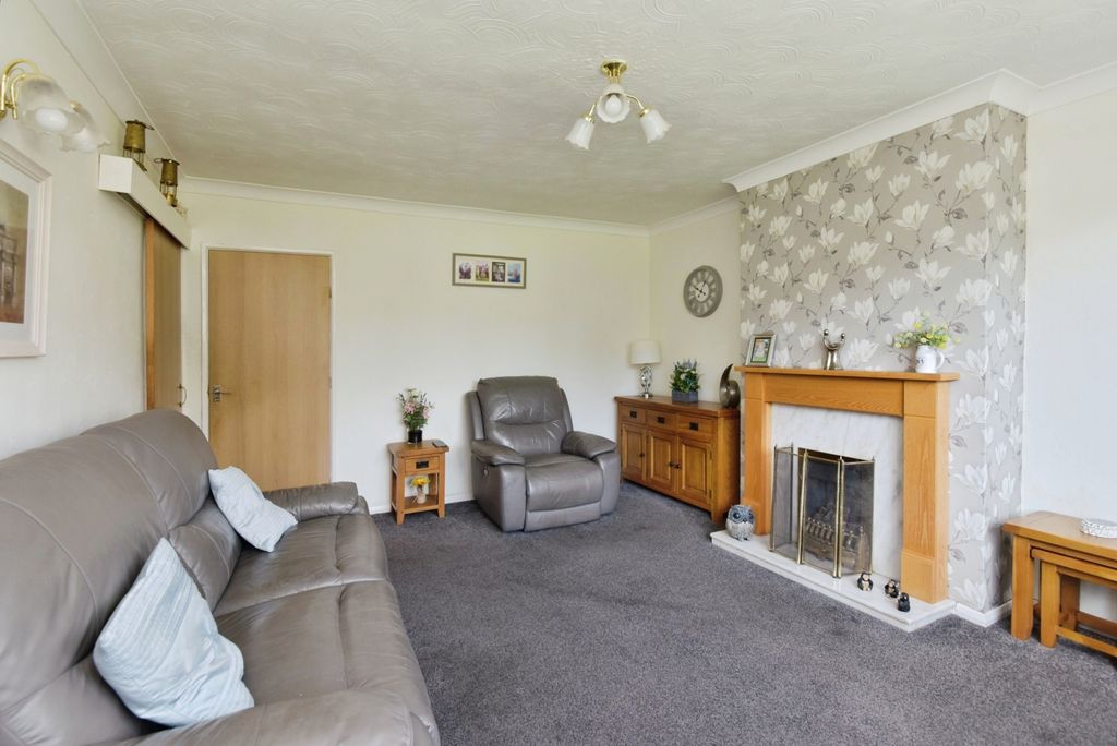 Property photo 3 of 16 Pbox-Img.Jpg