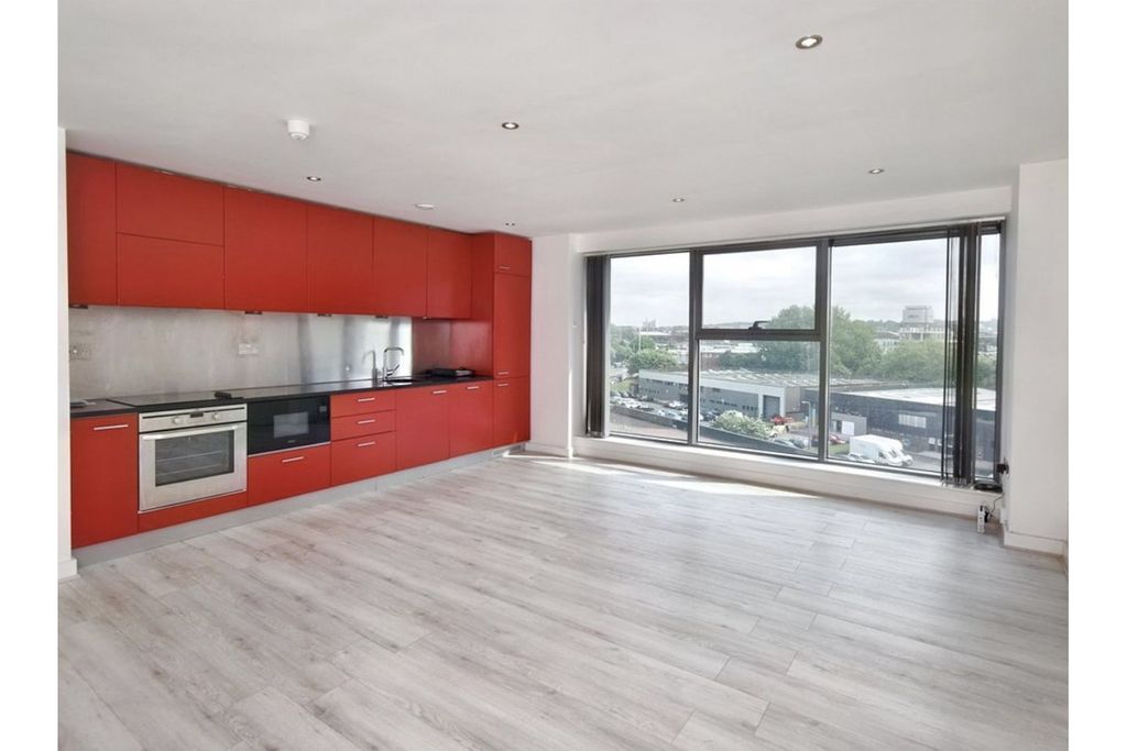 Property photo 2 of 12