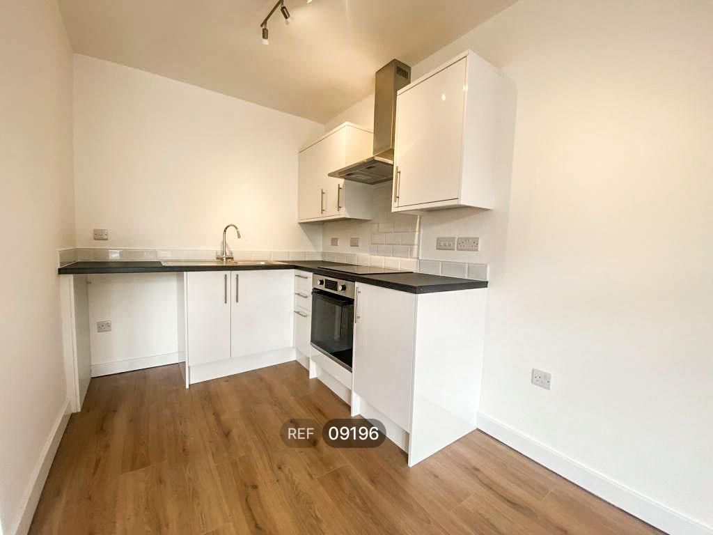 Property photo 2 of 8 Full Property Overview