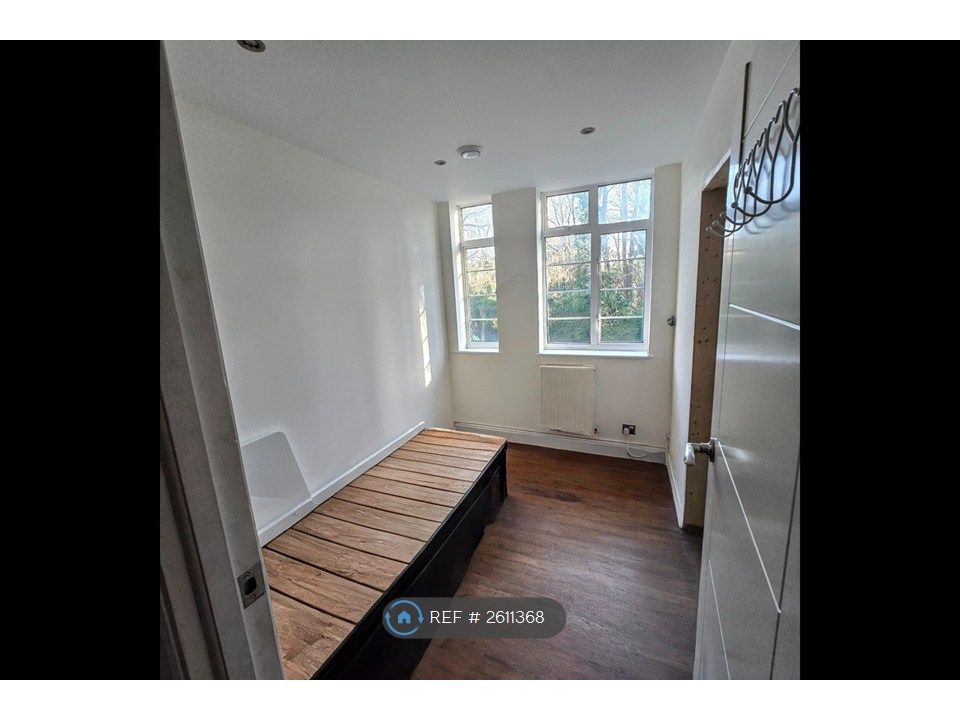 Property photo 3 of 10 Bedroom 3 With Ensuite