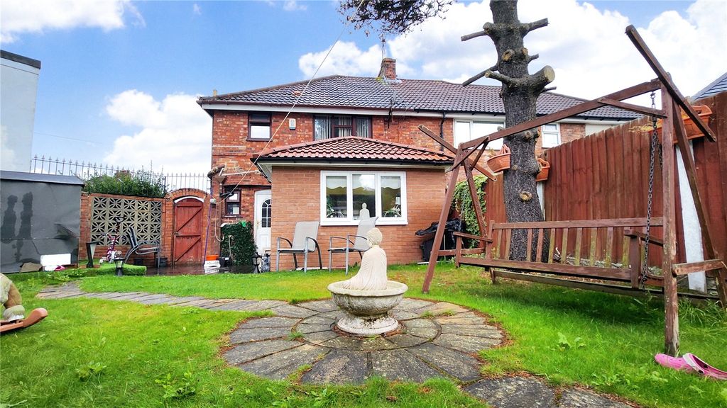 Property photo 2 of 19 Picture No. 16