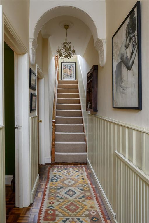 Property photo 3 of 18 Hallway
