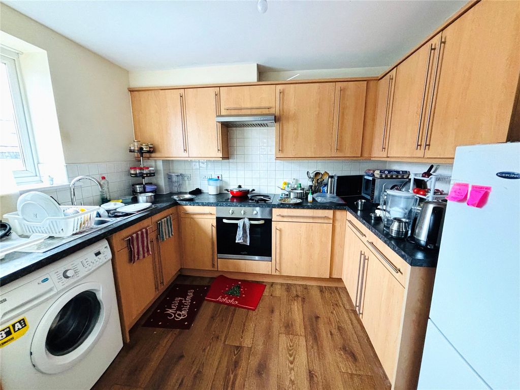 Property photo 3 of 9 Picture No. 23