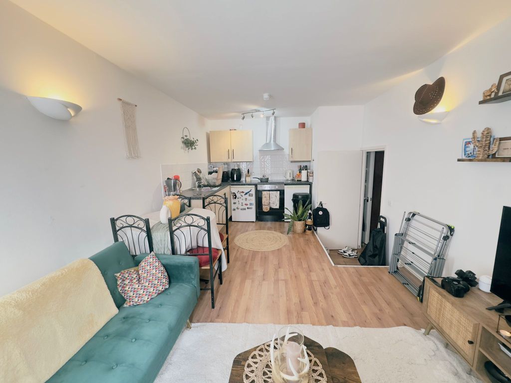 Property photo 3 of 5