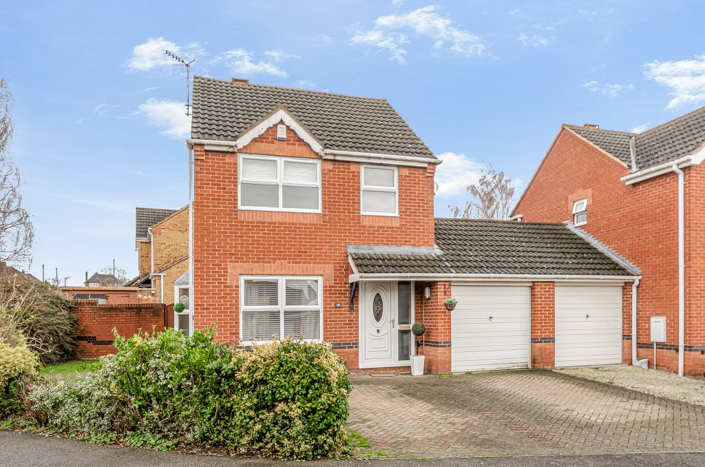 Property photo 1 of 21 Advert-01