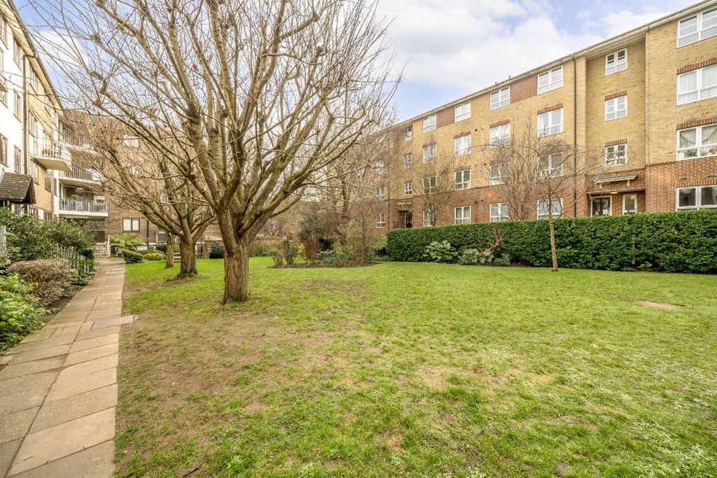 Property photo 3 of 4