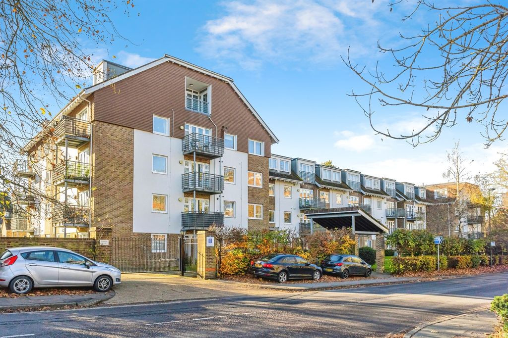 Property photo 1 of 17