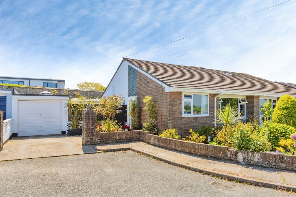 Property photo 1 of 26