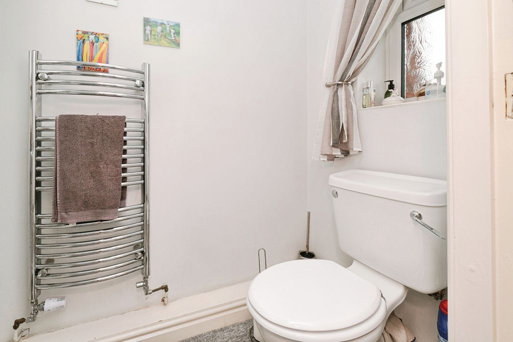 Property photo 3 of 32 Pbox-Img.Jpg