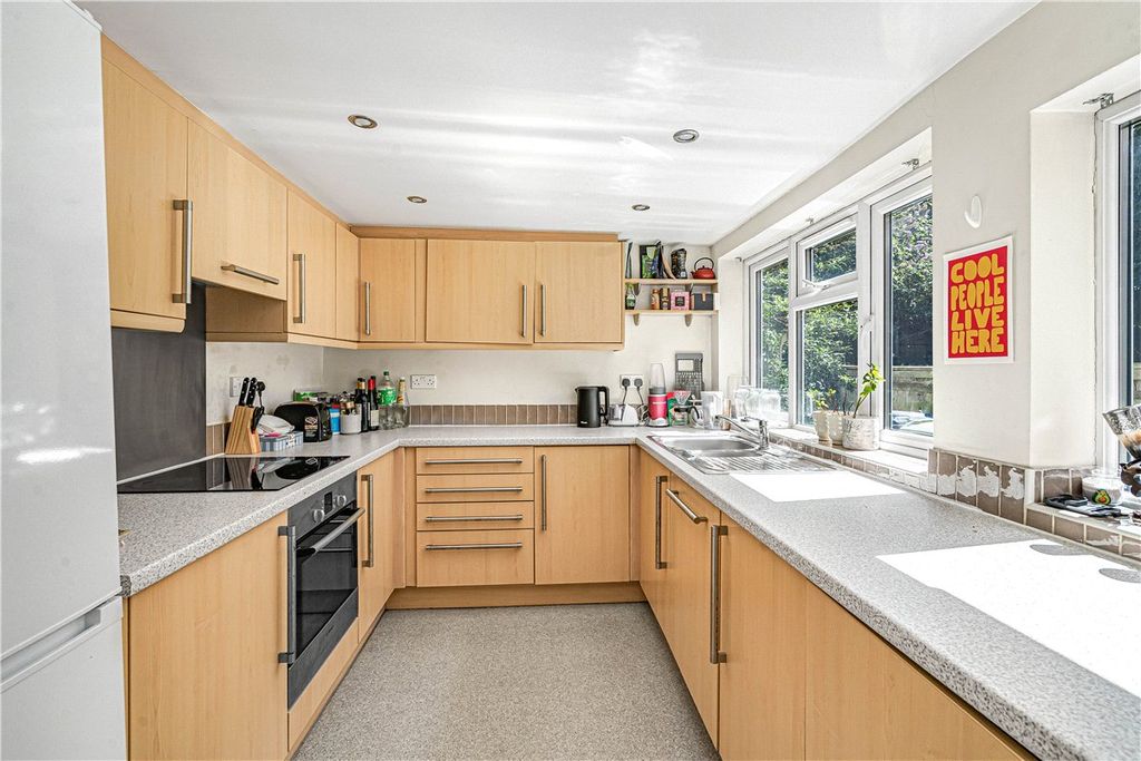 Property photo 3 of 16 Picture No. 03