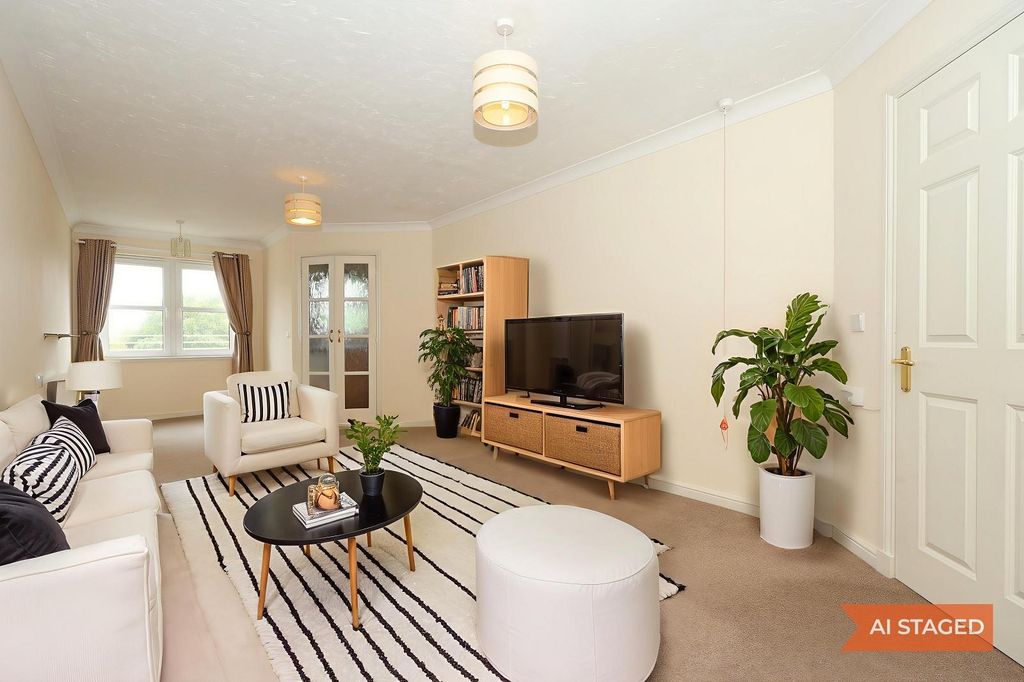 Property photo 1 of 11 Bedroom