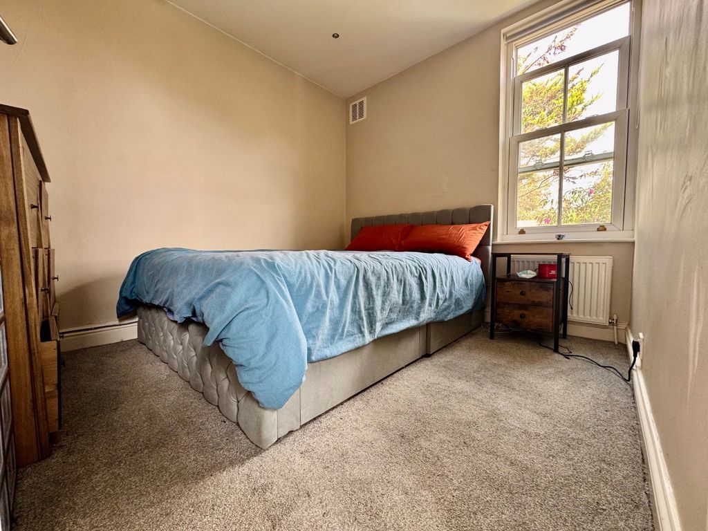Property photo 3 of 9 665792